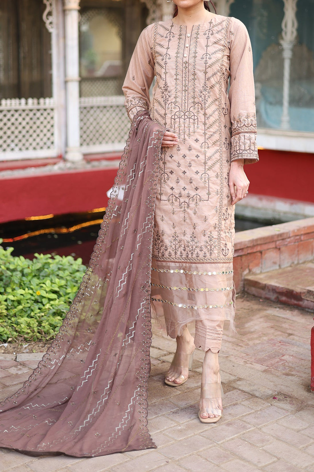 Izhaar Emb Luxury Lawn`24 D#2