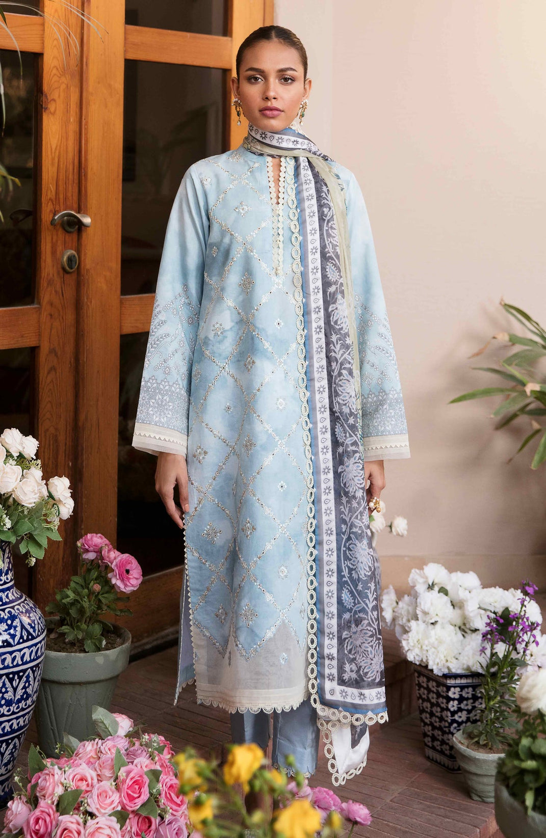 Seran Afsanah Lawn`23 D#10