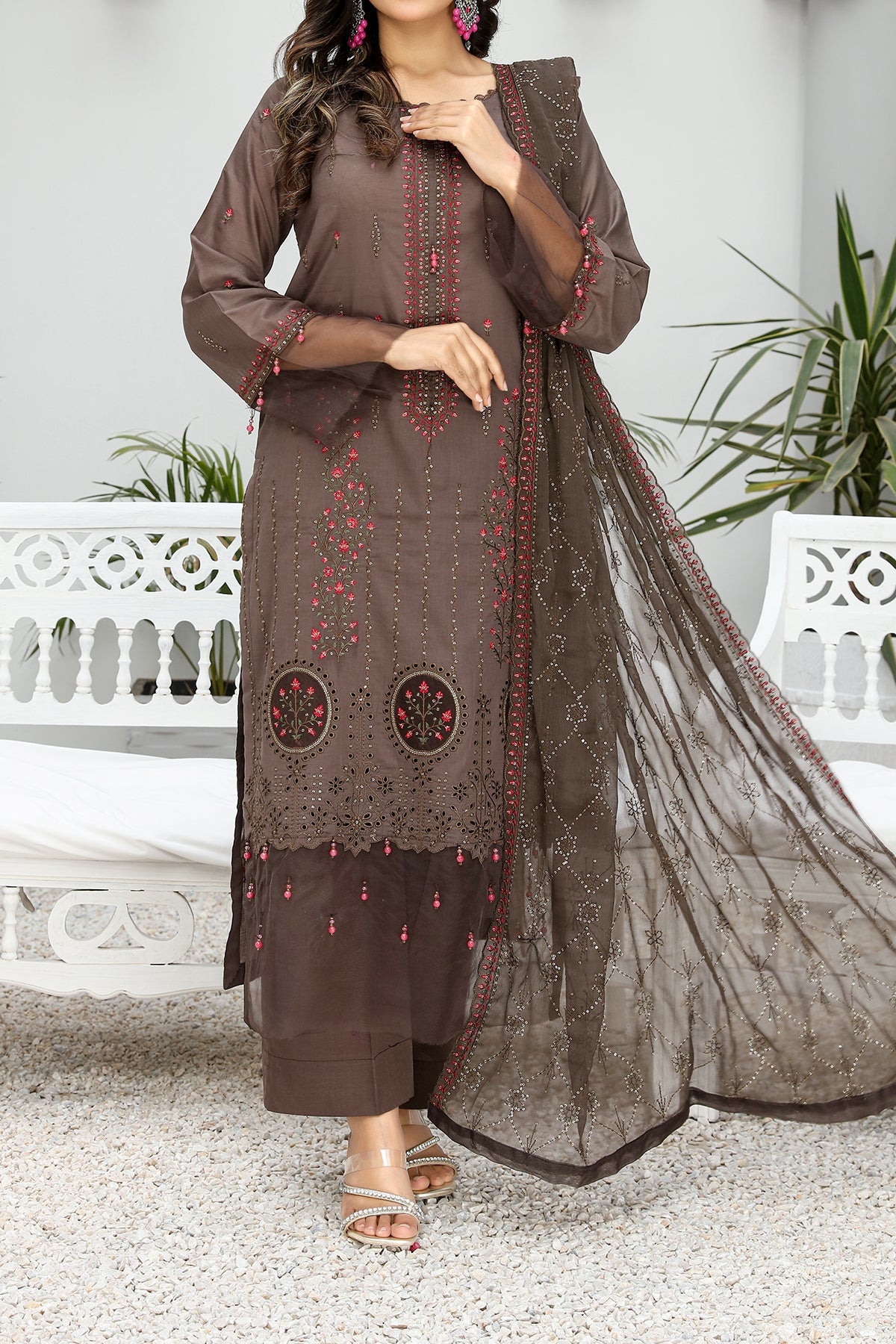 Hafiz Maahi Lawn'24 D#03