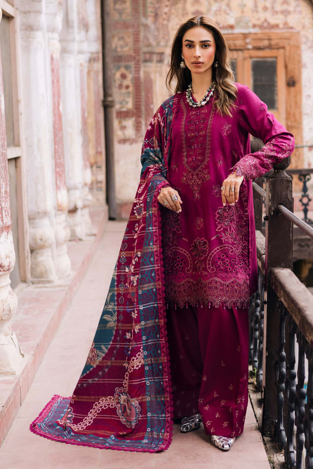 RA Nureh Emb S/Linen`25 NW#100