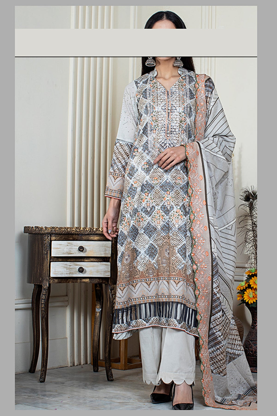 Noor E/Lawn Sitara L/Dupatta`23 D#61 (Fawn)