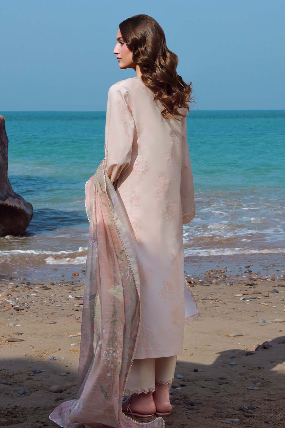 Seran Afsanah Lawn'25 (RUMI)