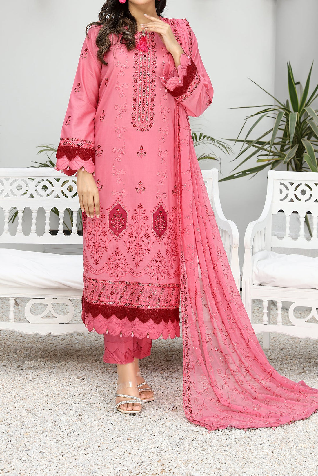 Hafiz Maahi Lawn'24 D#02