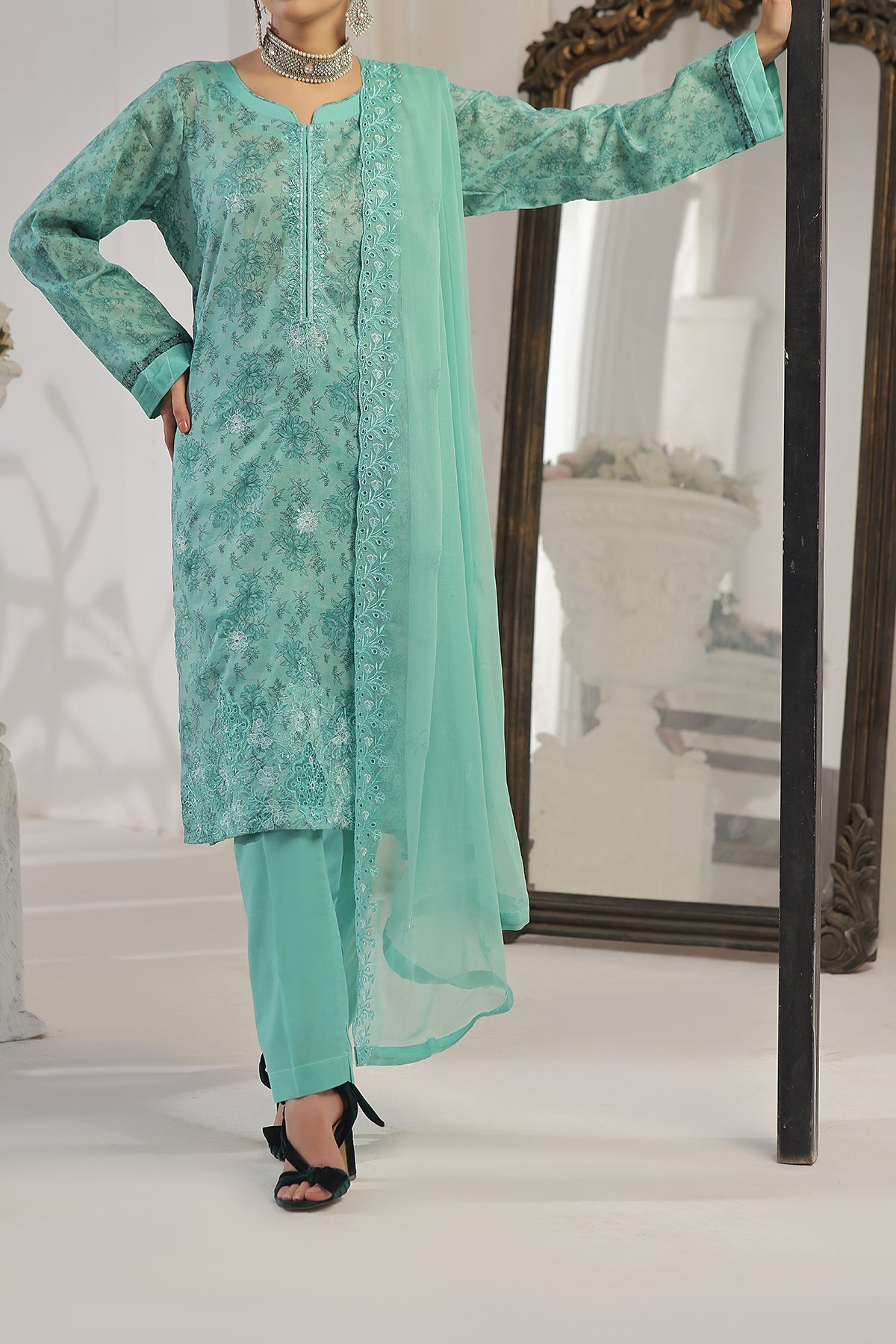 Khansa Luxury Lawn`25 D#07