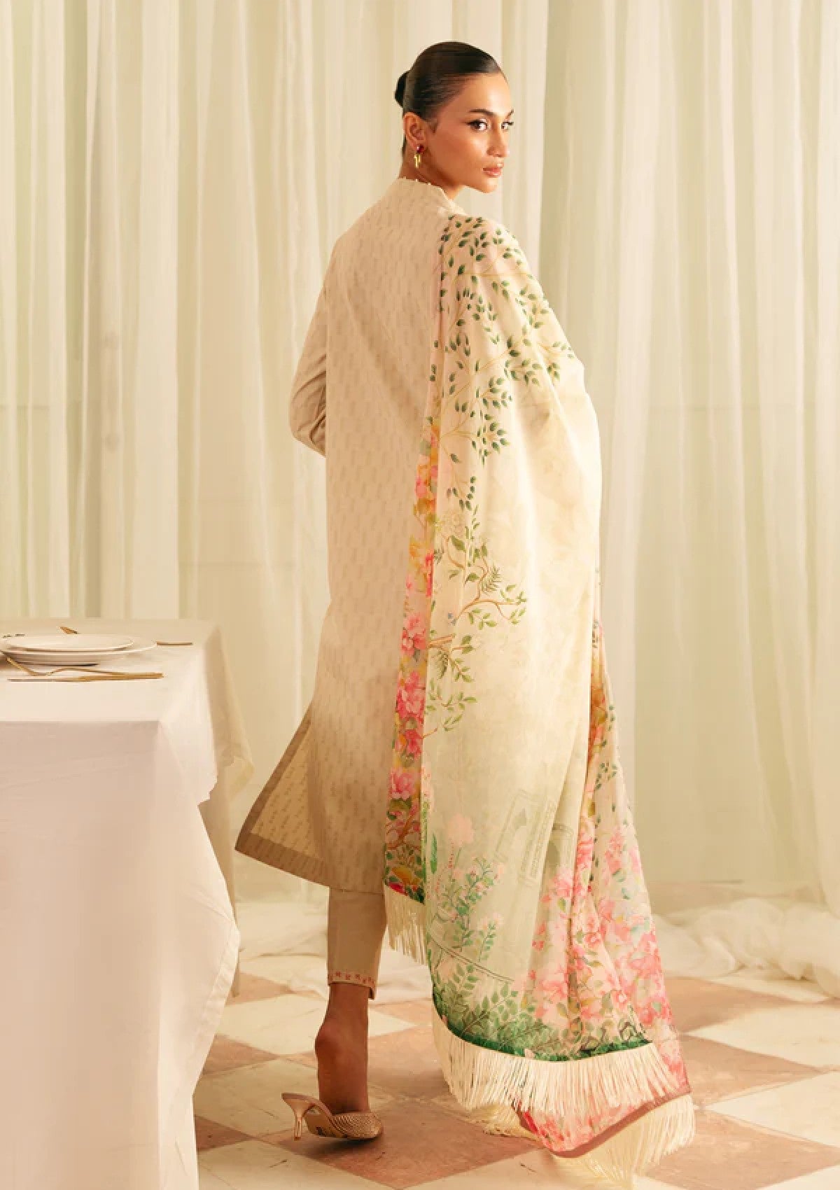 Sahar Jacquard Emb Lawn`25 FL#01