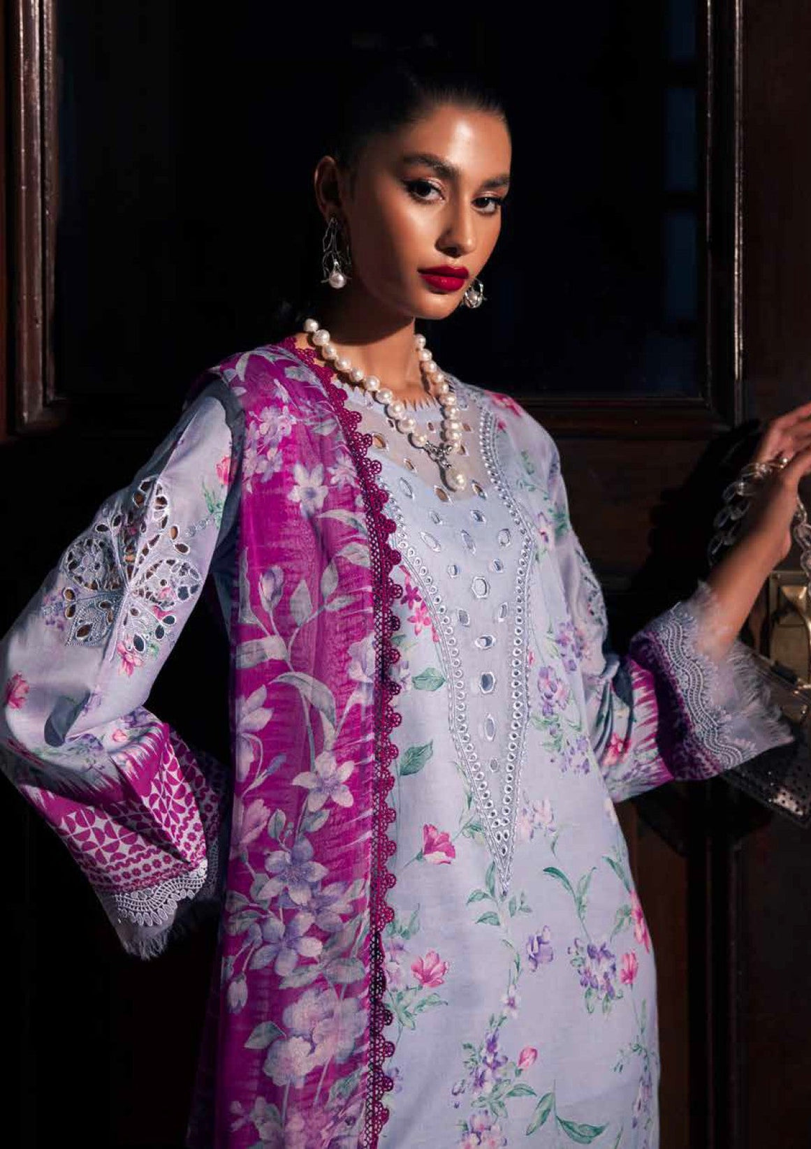 RA Nureh Glamgirl Emb Lawn'25 GL#17