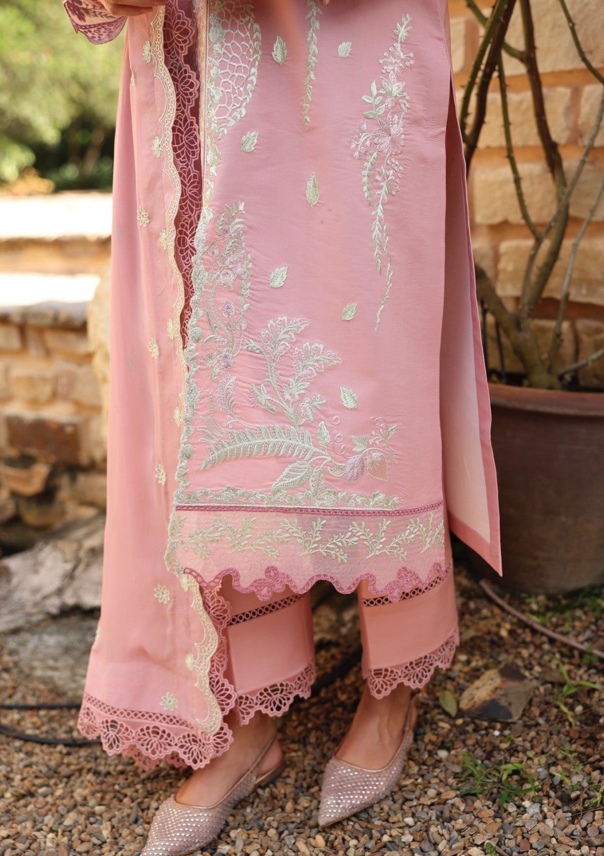 Ayleen Luxe Blossom`26 (RANREZ)