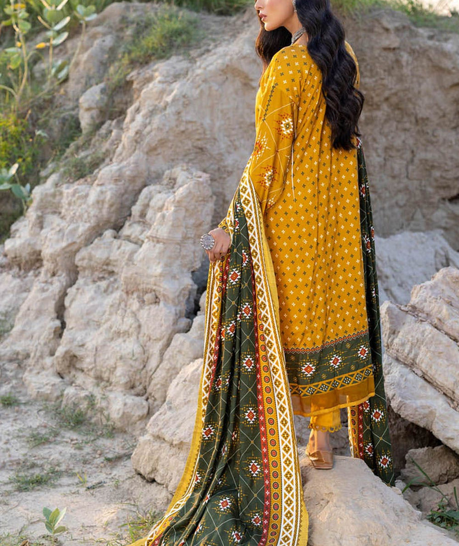 Gul Ahmed Winter Collection`22 LT#22014-B