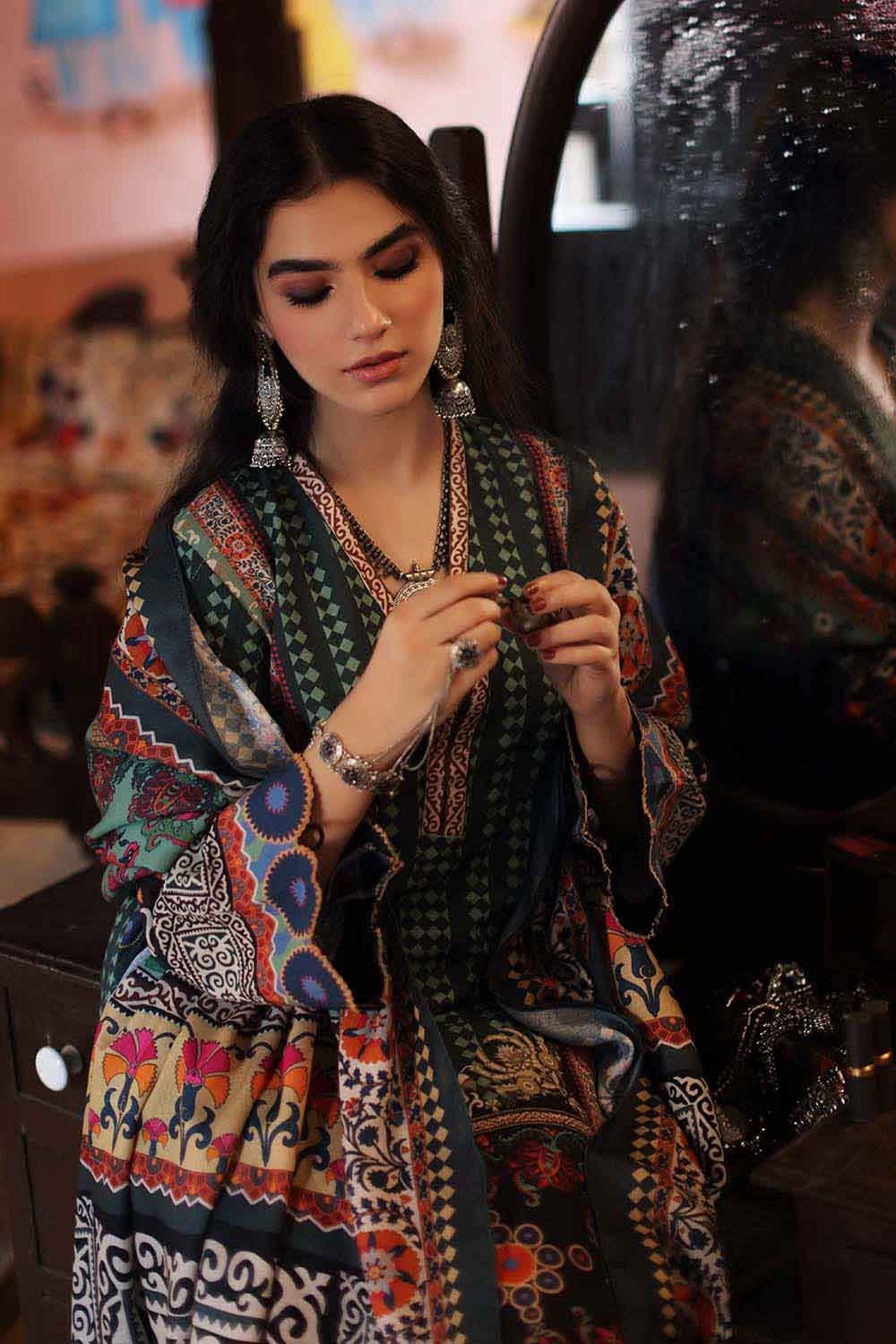 Gul Ahmed Winter Collection`22 PVS#12001-A