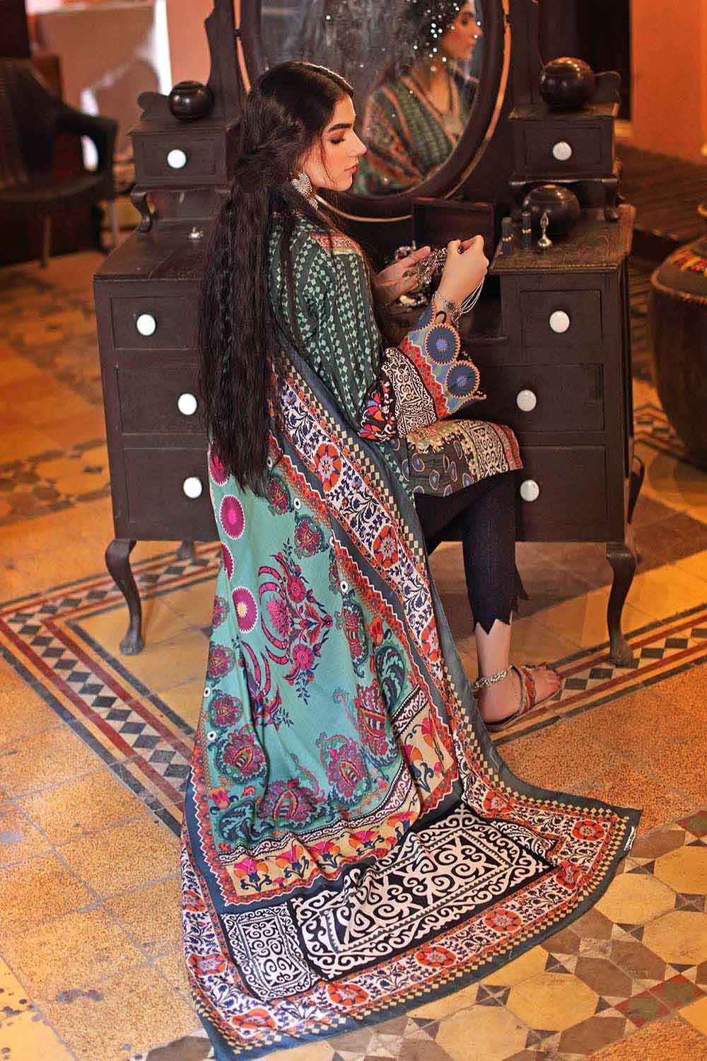 Gul Ahmed Winter Collection`22 PVS#12001-A