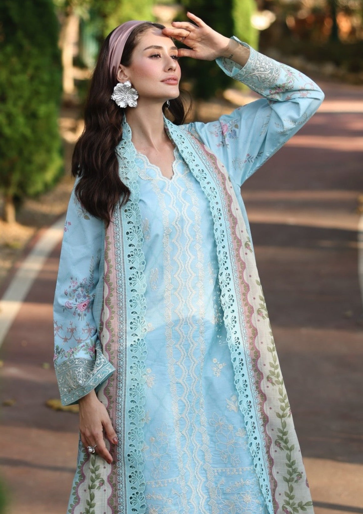Naqsh Ayleen Lawn`26 GULZAR