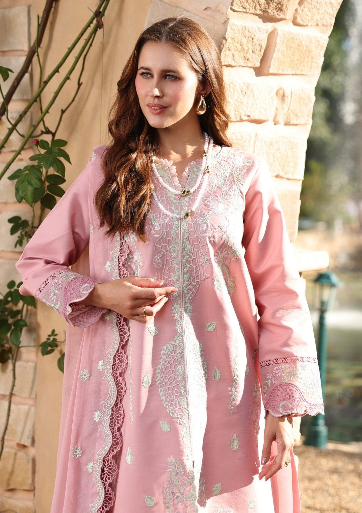 Ayleen Luxe Blossom`26 (RANREZ)