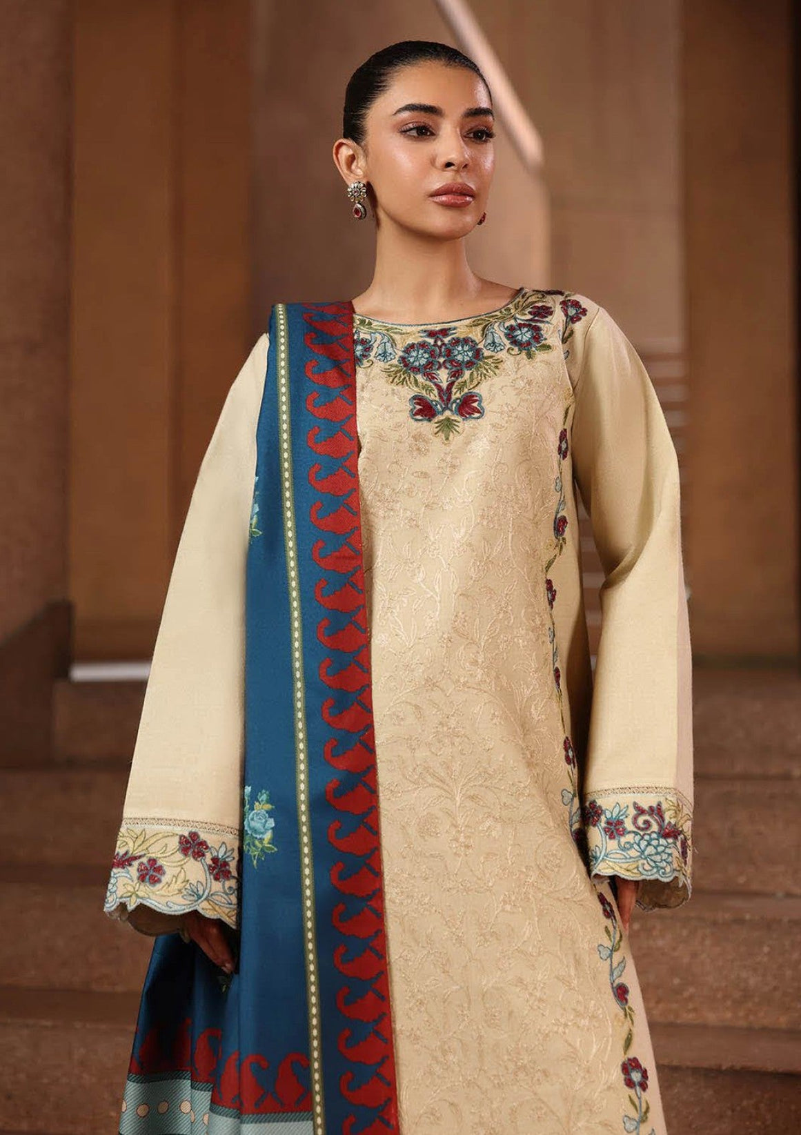 Raj Bari P/Winter Shawl`25 D#05