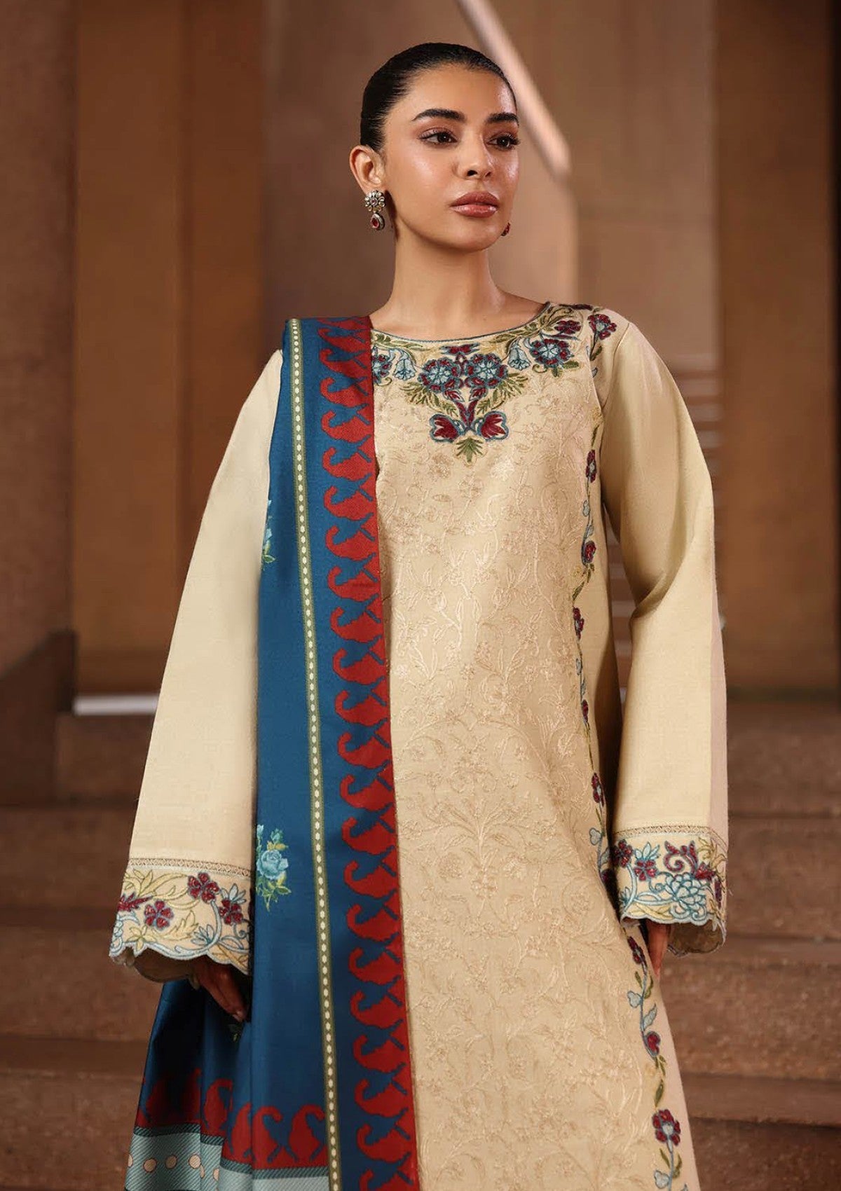 Raj Bari P/Winter Shawl`25 D#05