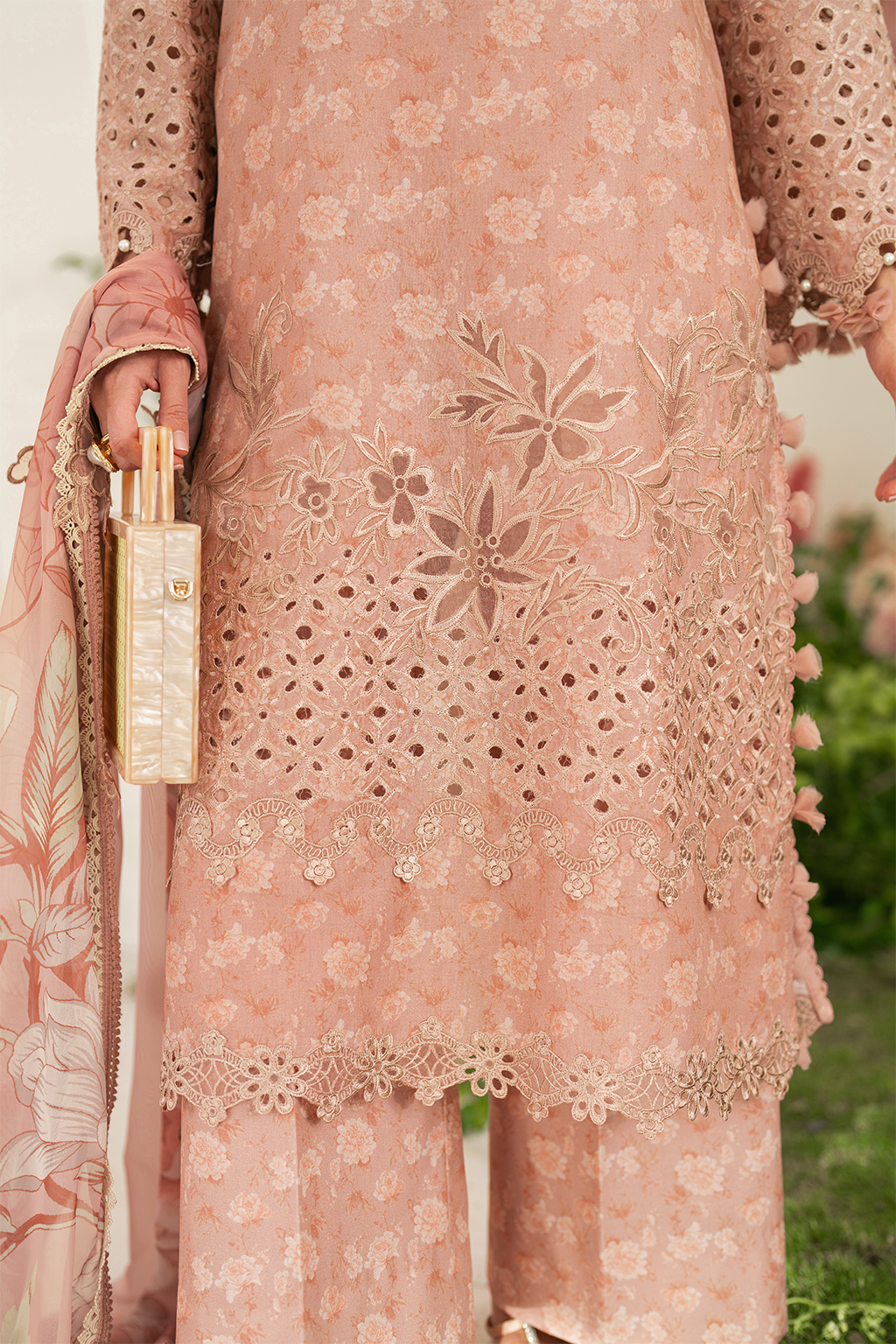 Iznik Festive Edition`25 IFE#12