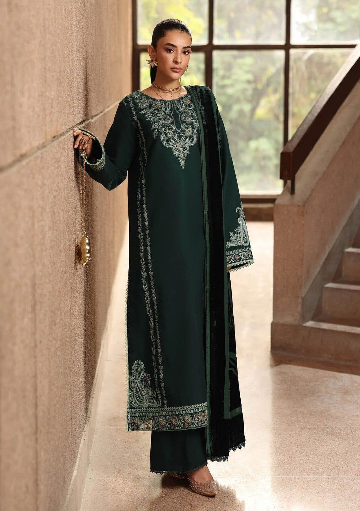 Raj Bari P/Winter Shawl`25 D#09