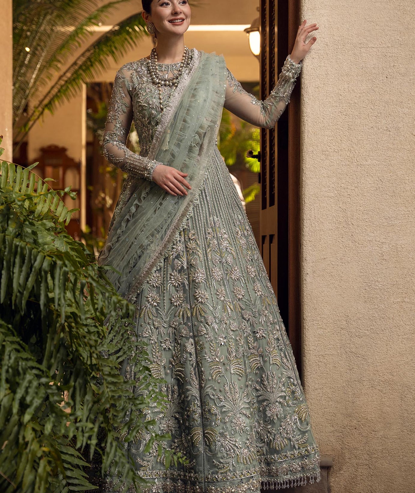 Crimson x Saira Shakira Wedding Collection`22 D#6