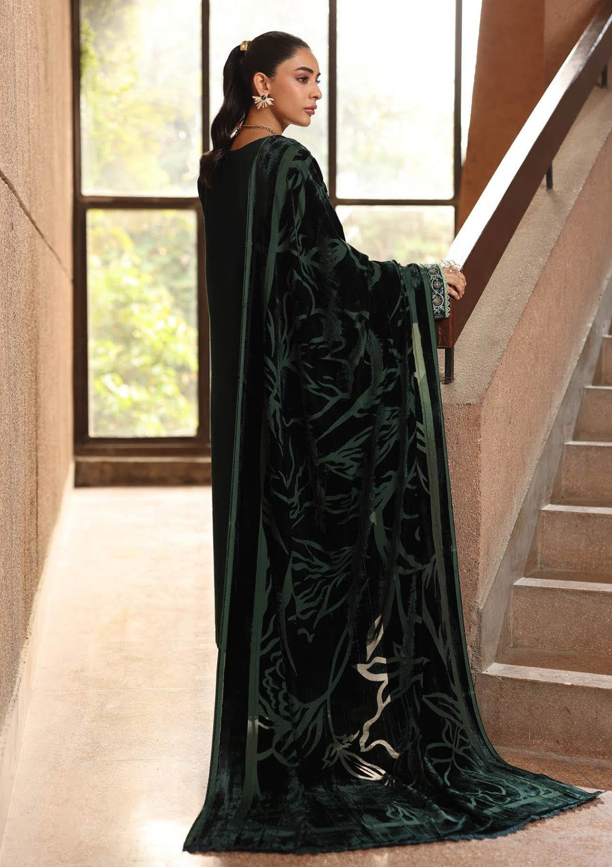 Raj Bari P/Winter Shawl`25 D#09