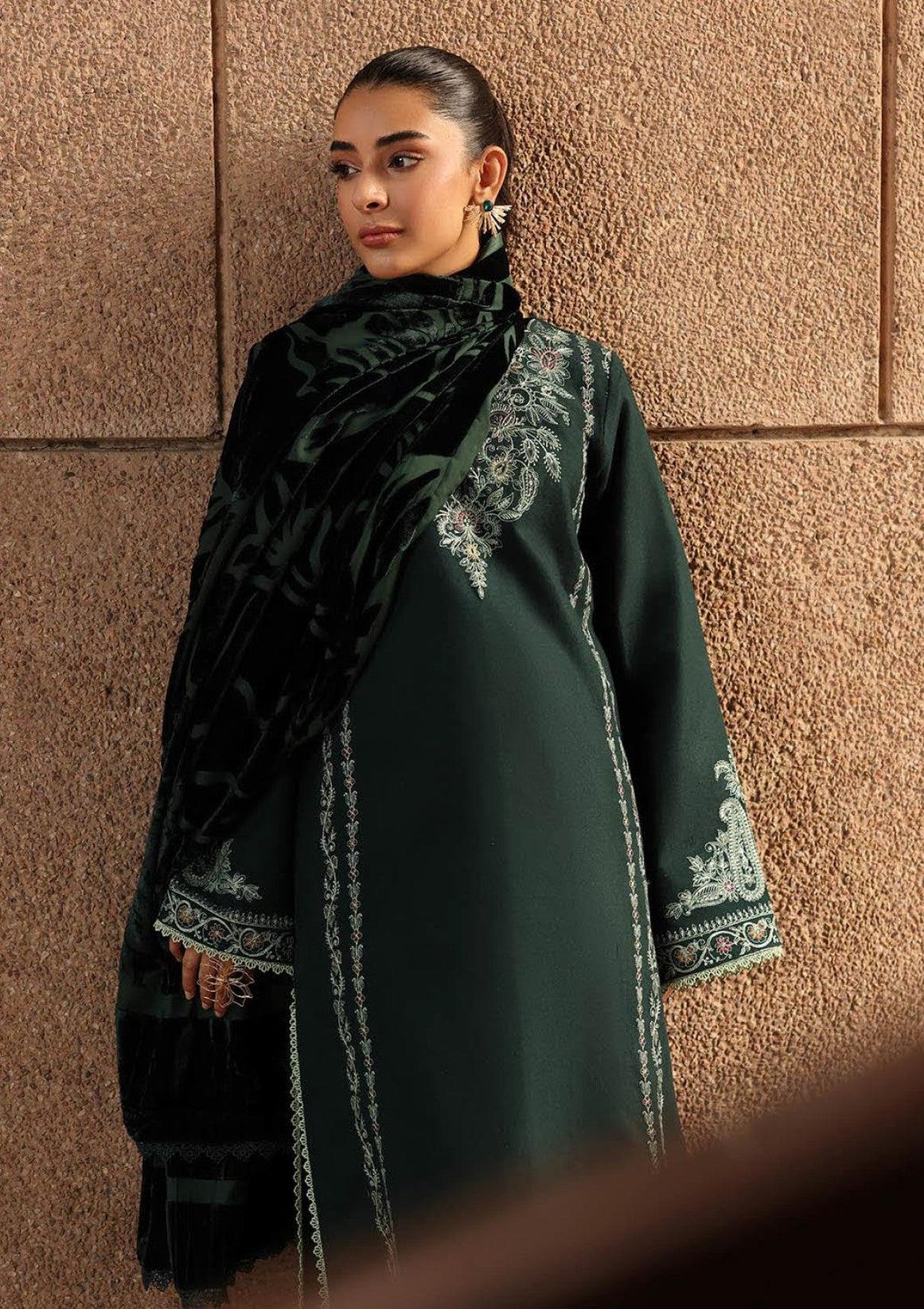 Raj Bari P/Winter Shawl`25 D#09