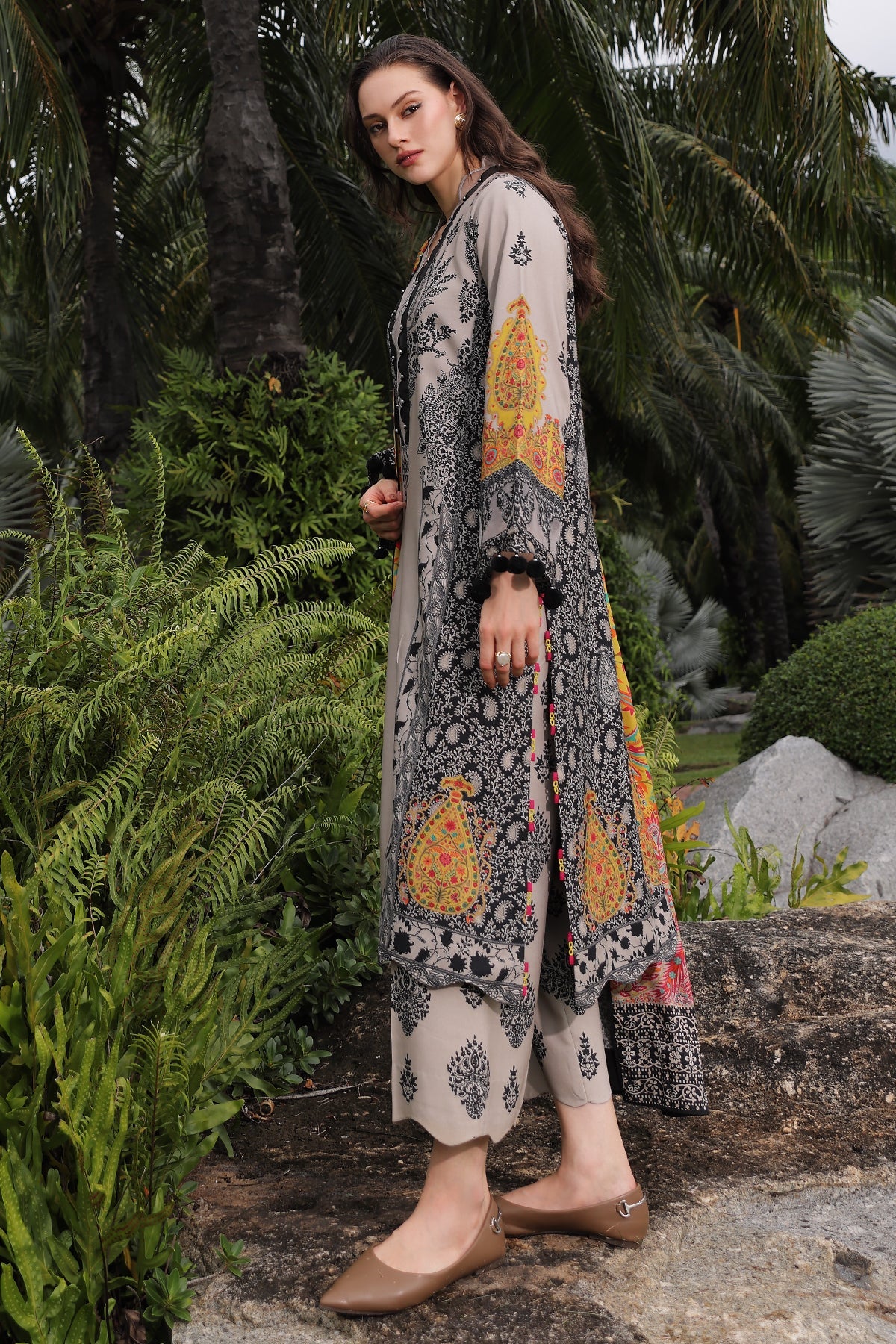 BR Charizma C-Prints Linen`26 CPW#13
