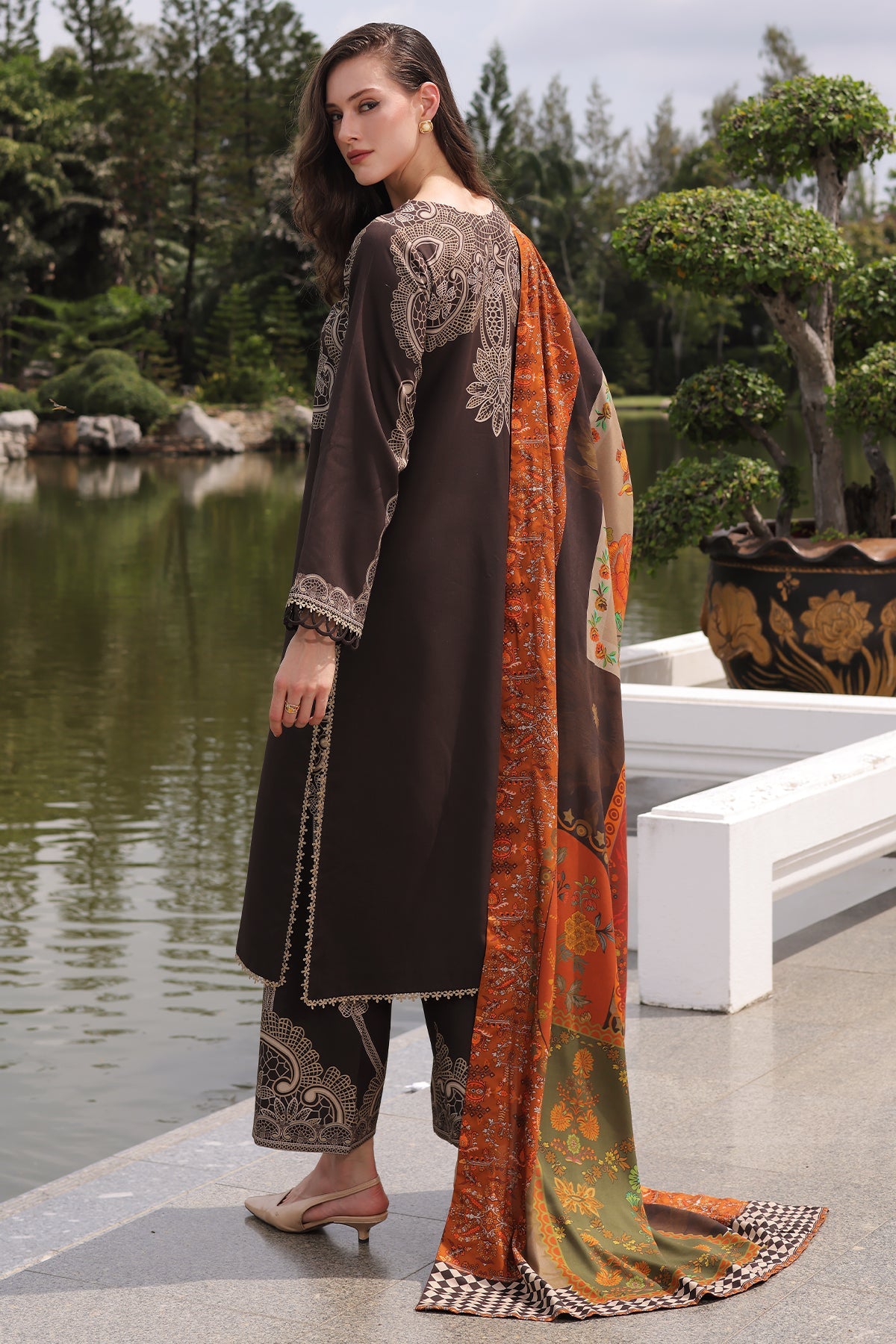 BR Charizma C-Prints Linen`26 CPW#16