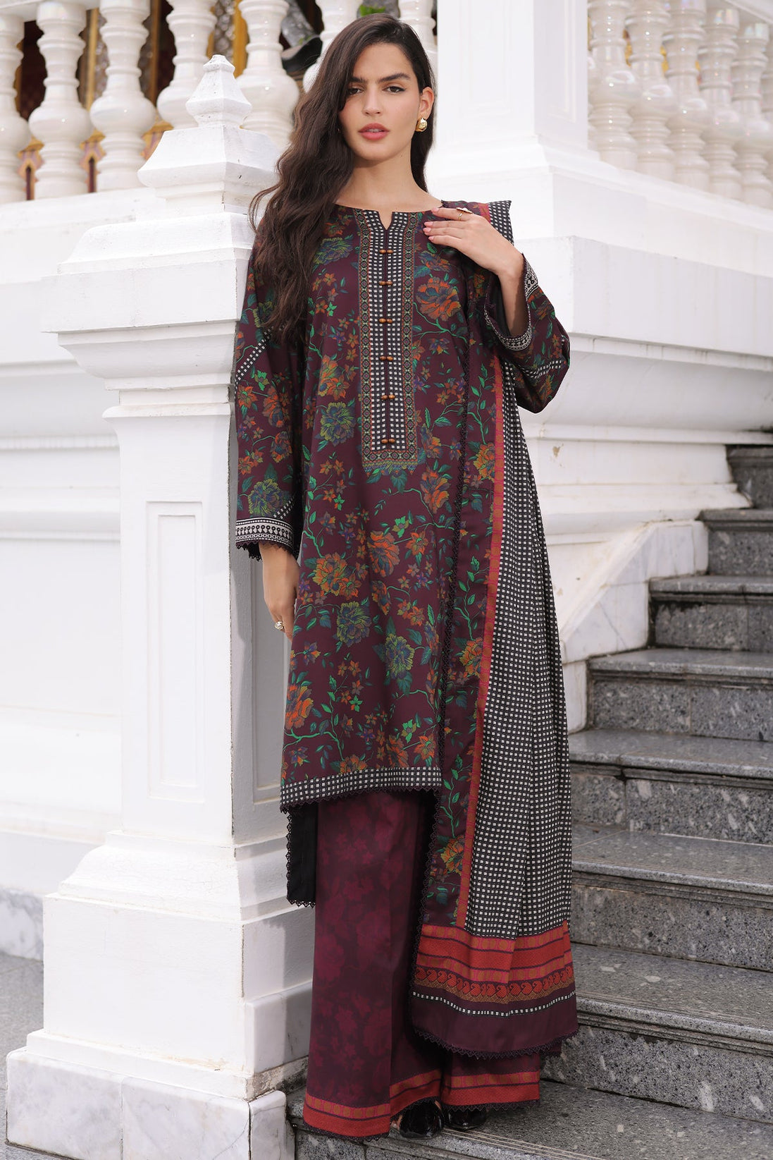 BR Charizma C-Prints Linen`26 CPW#17