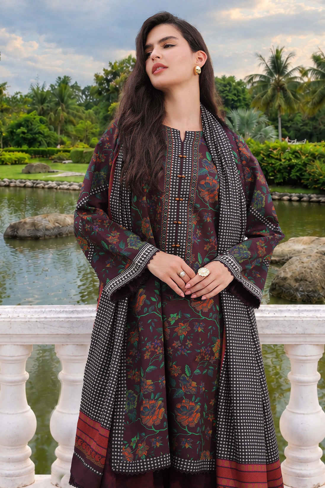 BR Charizma C-Prints Linen`26 CPW#17