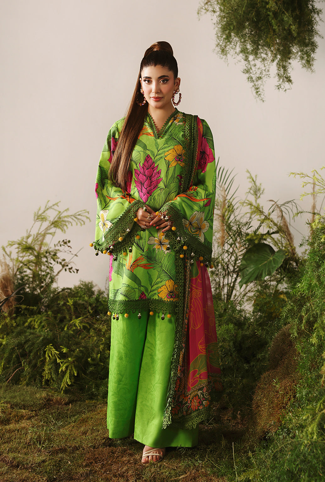 Naqsh Bloom & Vogue Jacquard`25 Parrot Green D#151