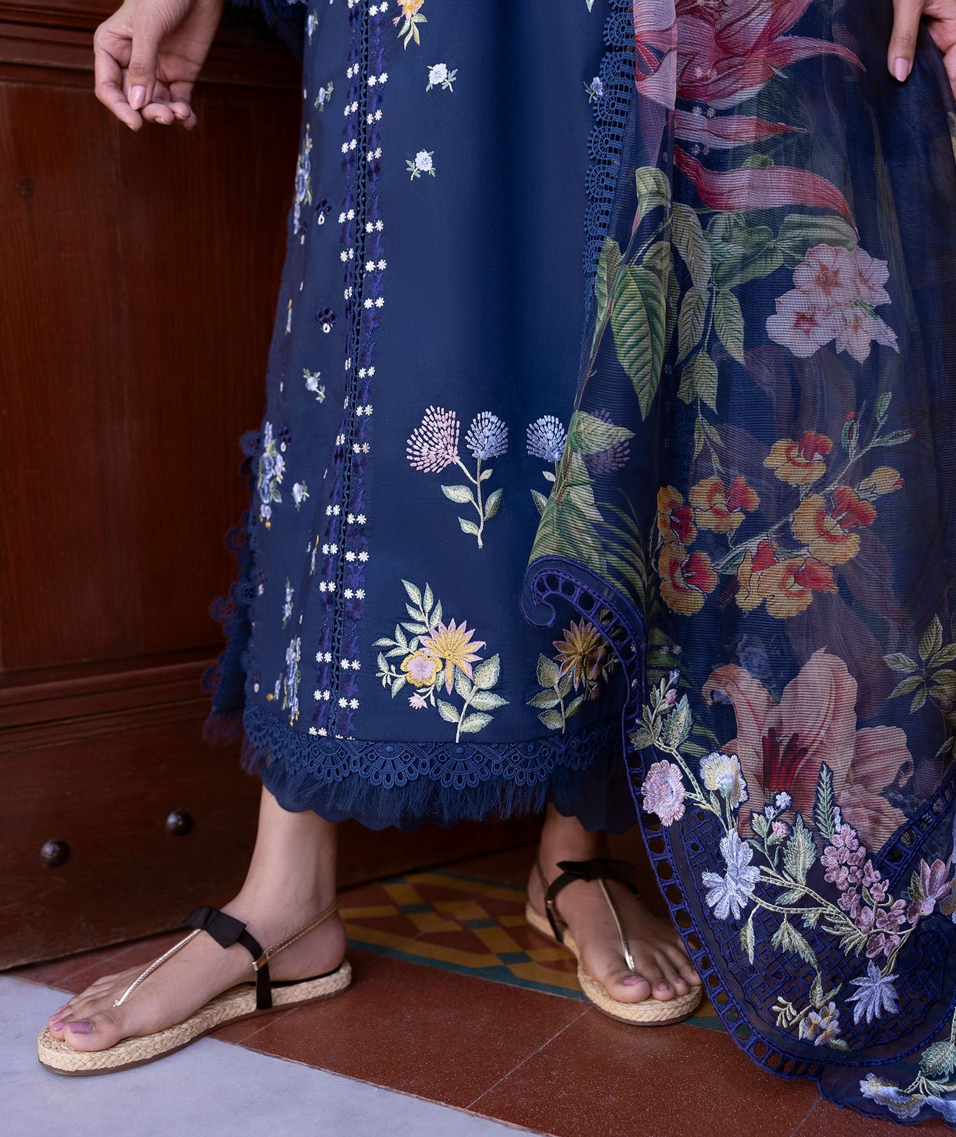 Saira Shakira Bloom Lawn`25 D#2-B