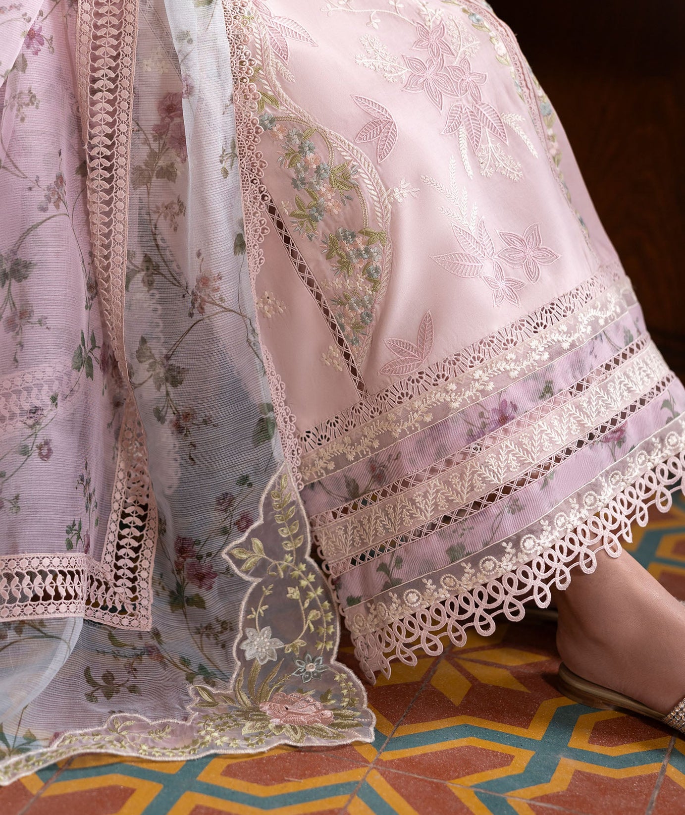 Saira Shakira Bloom Lawn`25 D#3-A