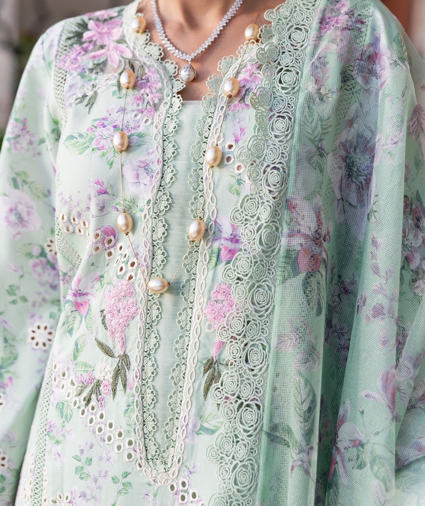 Saira Shakira Bloom Lawn`25 D#5-B