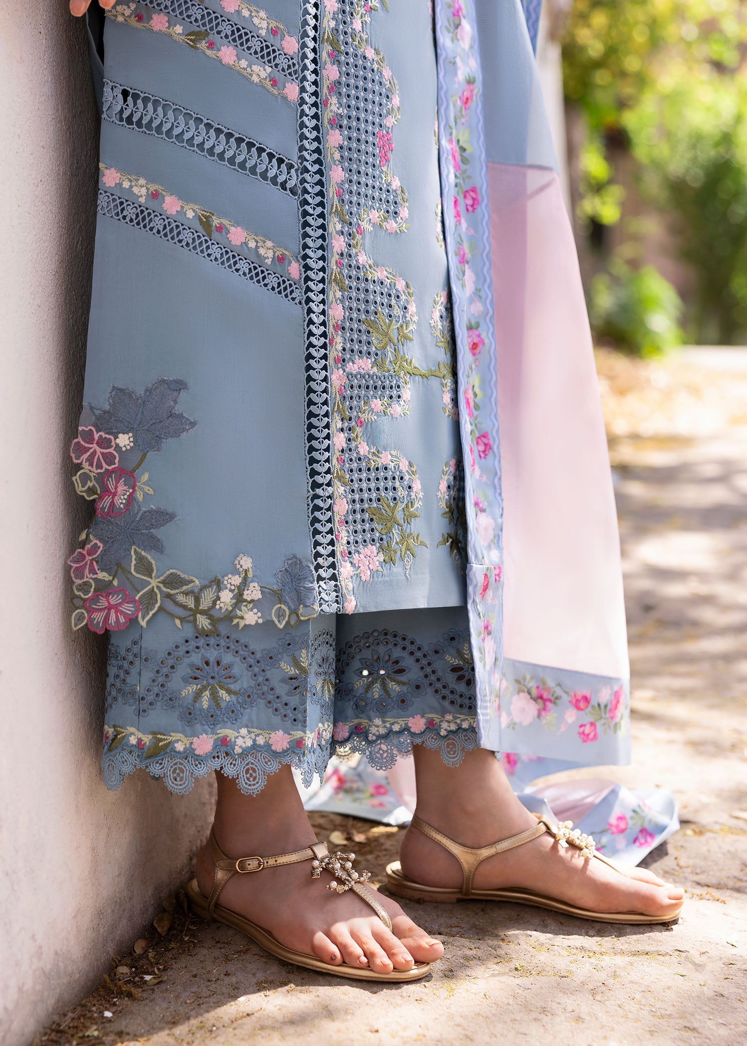 Saira Shakira Bloom Lawn`25 D#1-B