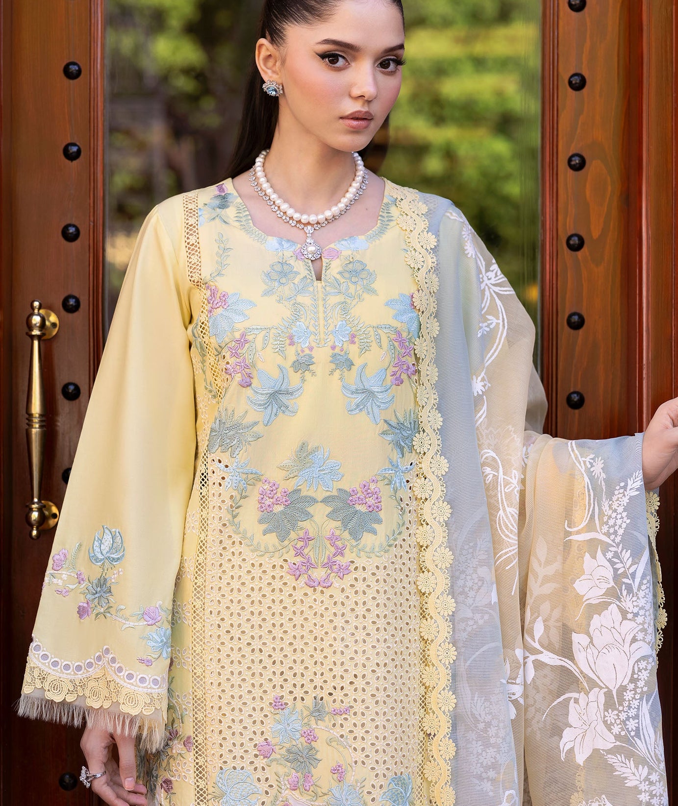 Saira Shakira Bloom Lawn`25 D#4-A