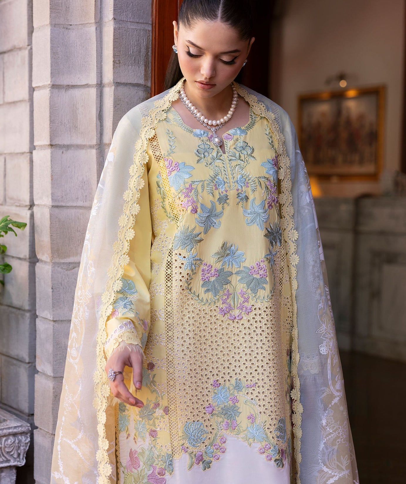 Saira Shakira Bloom Lawn`25 D#4-A