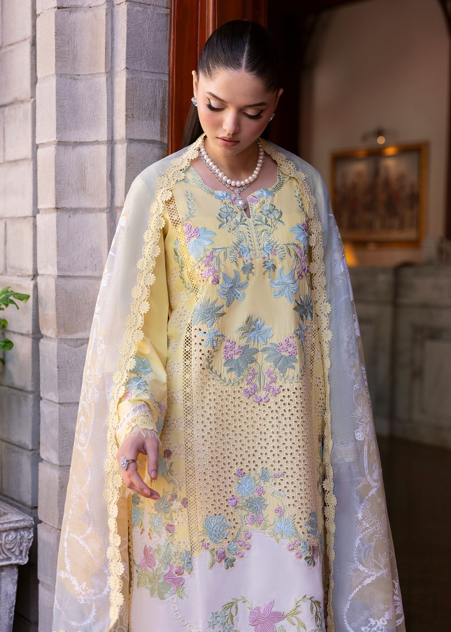 Saira Shakira Bloom Lawn`25 D#4-A