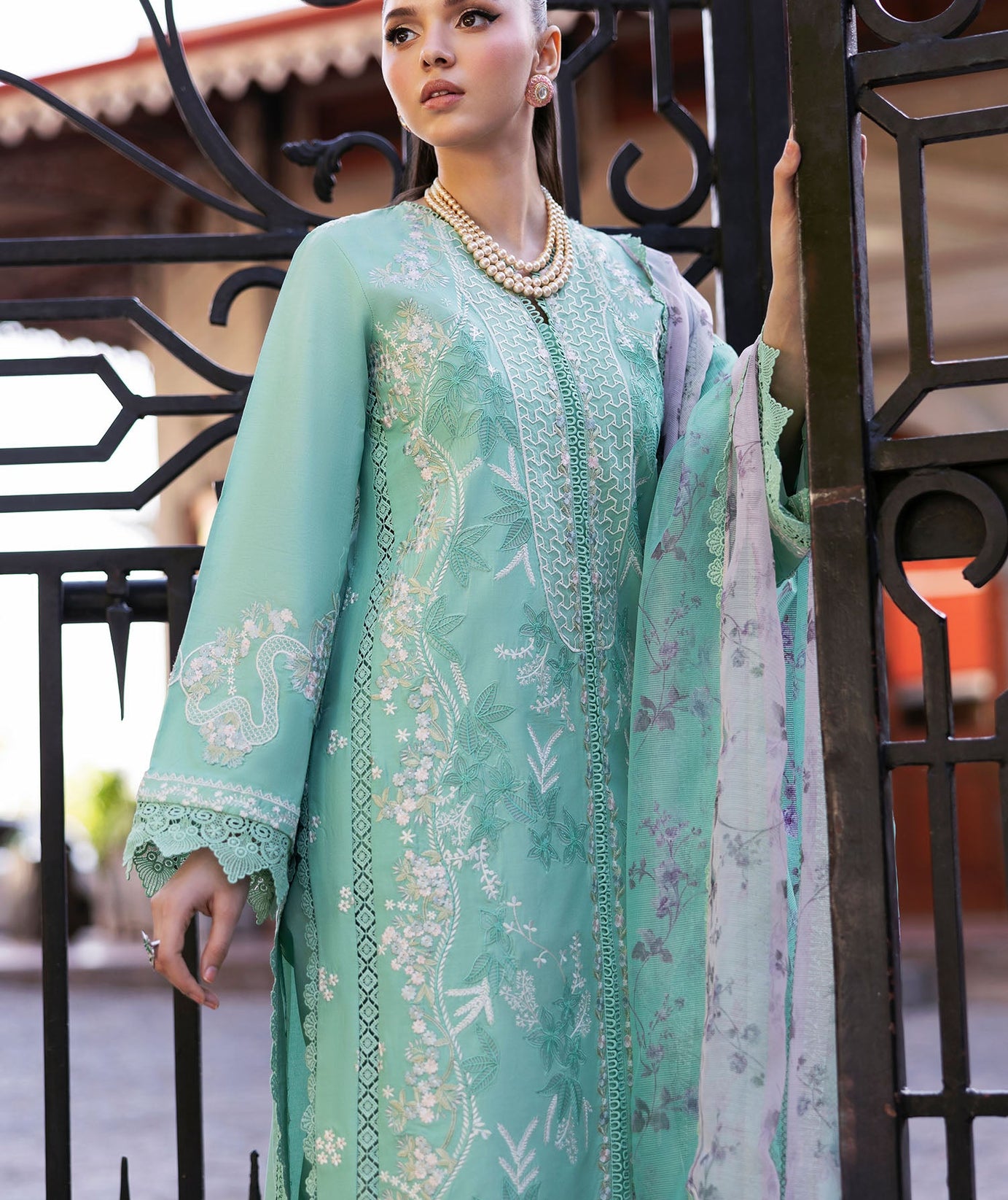 Saira Shakira Bloom Lawn`25 D#3-B