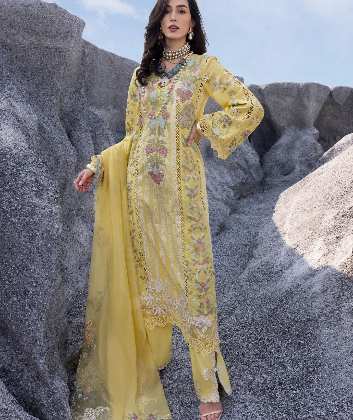 Saira*Shakira Lawn'25 DILARA-B