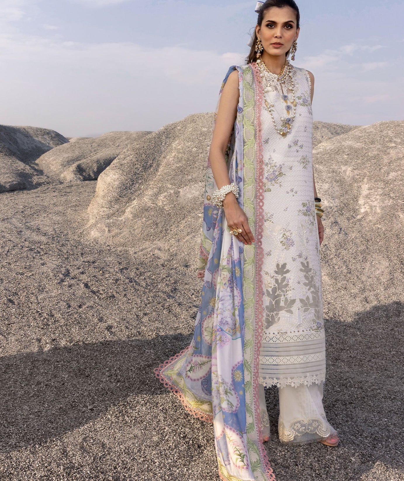 Saira*Shakira Lawn'25 CECIL-B