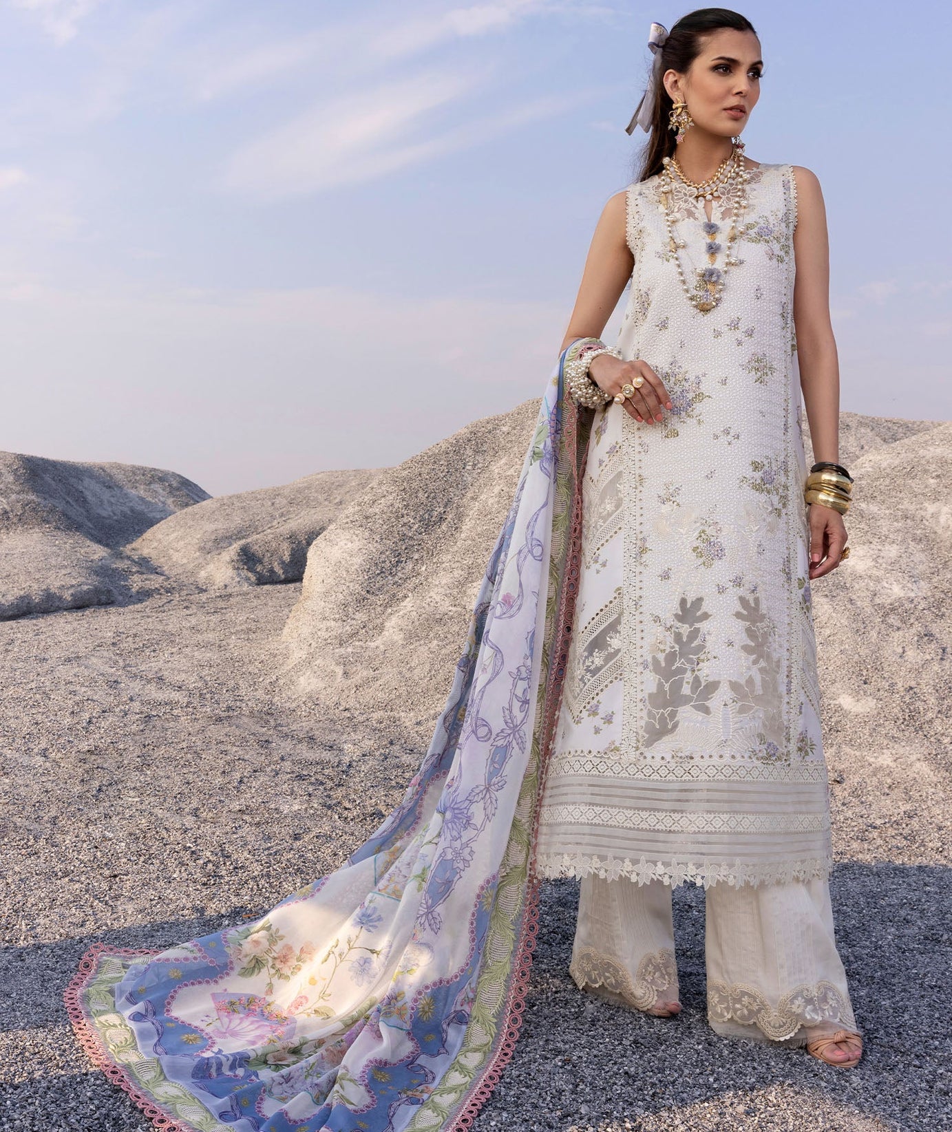 Saira*Shakira Lawn'25 CECIL-B