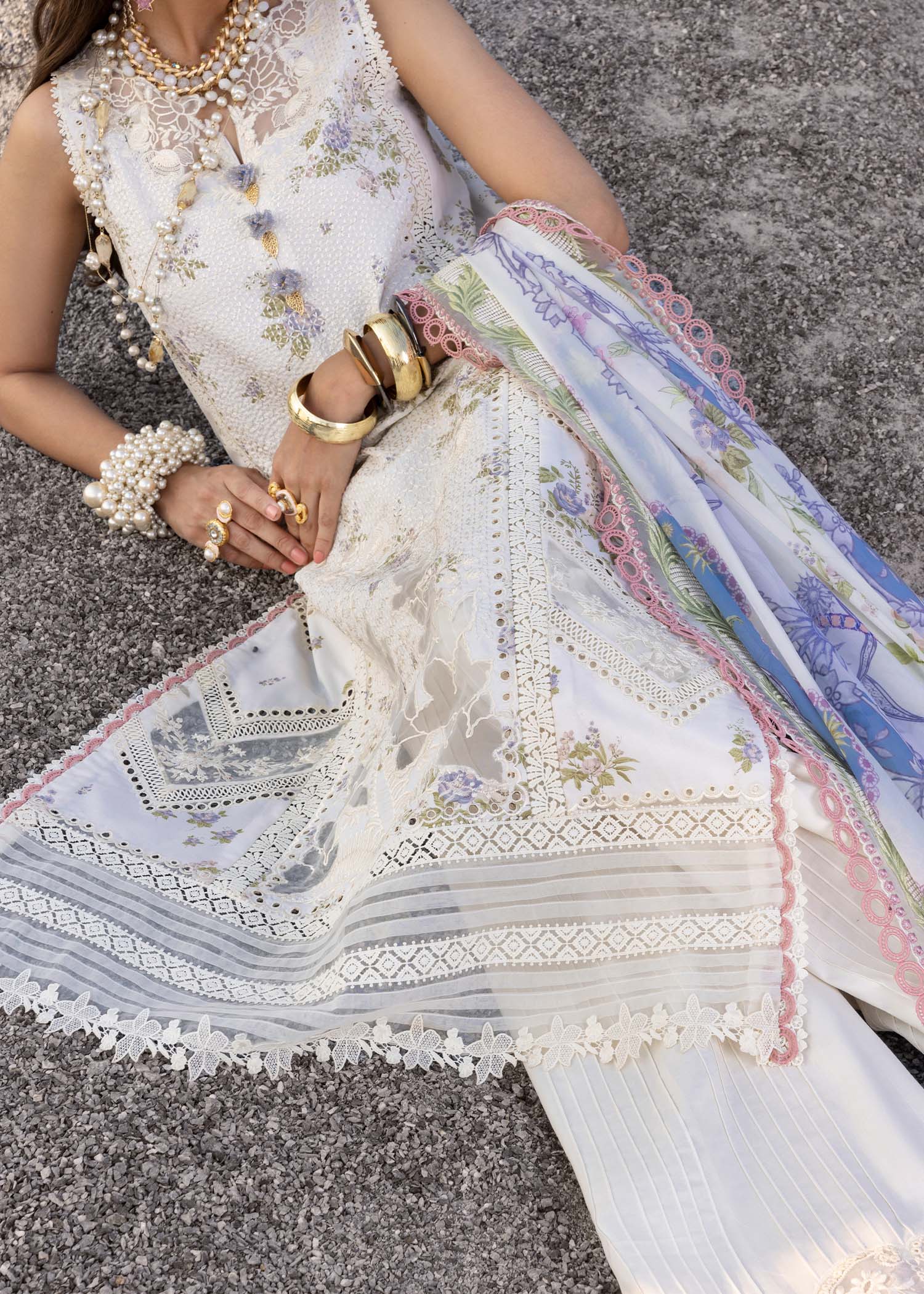 Saira*Shakira Lawn'25 CECIL-B