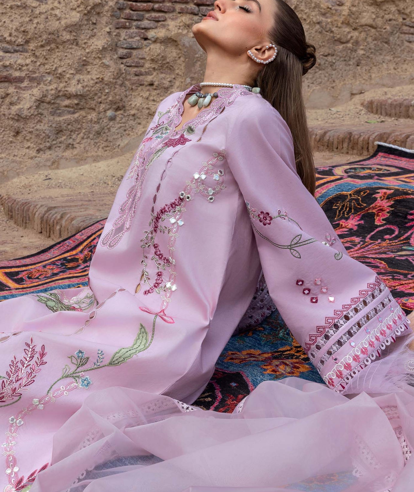 Crimson Luxe Lawn`25 MIRROR GARDEN - D3B