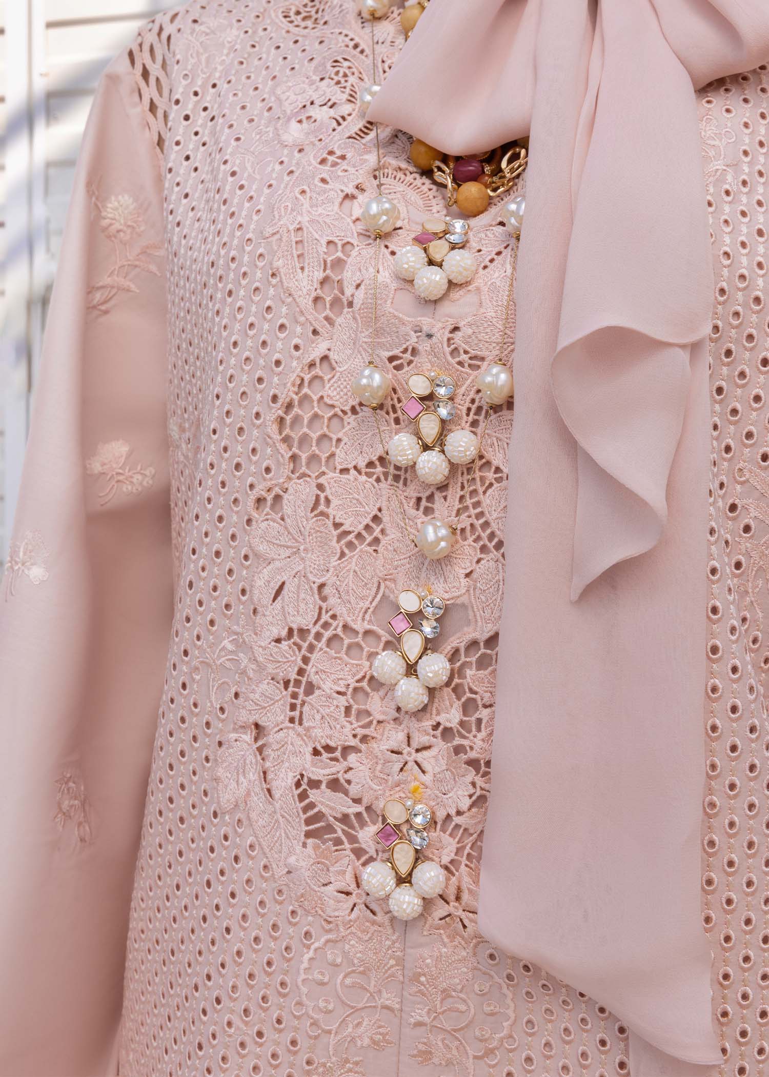 Saira*Shakira Lawn'25 LEYLA-A