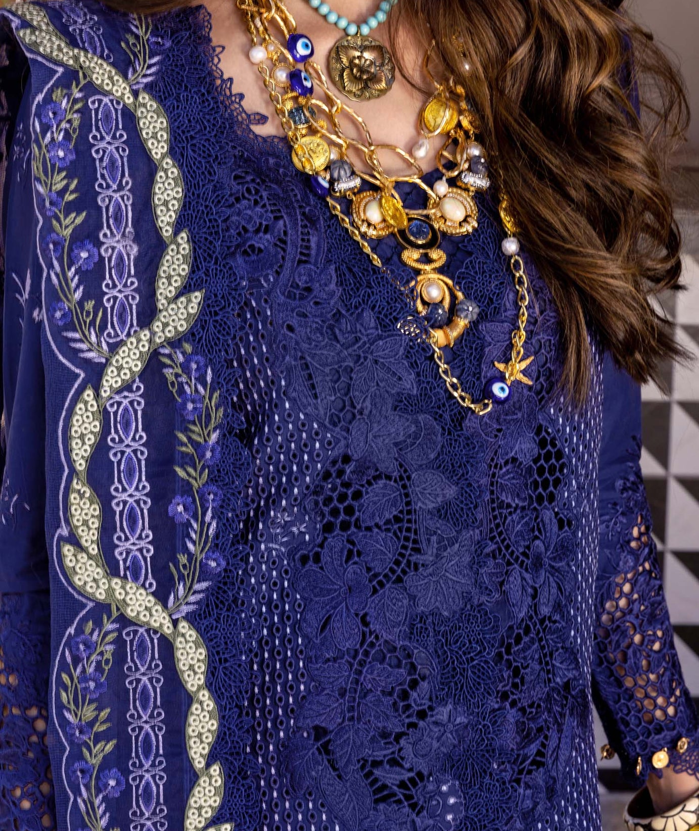 Saira*Shakira Lawn'25 LEYLA-B