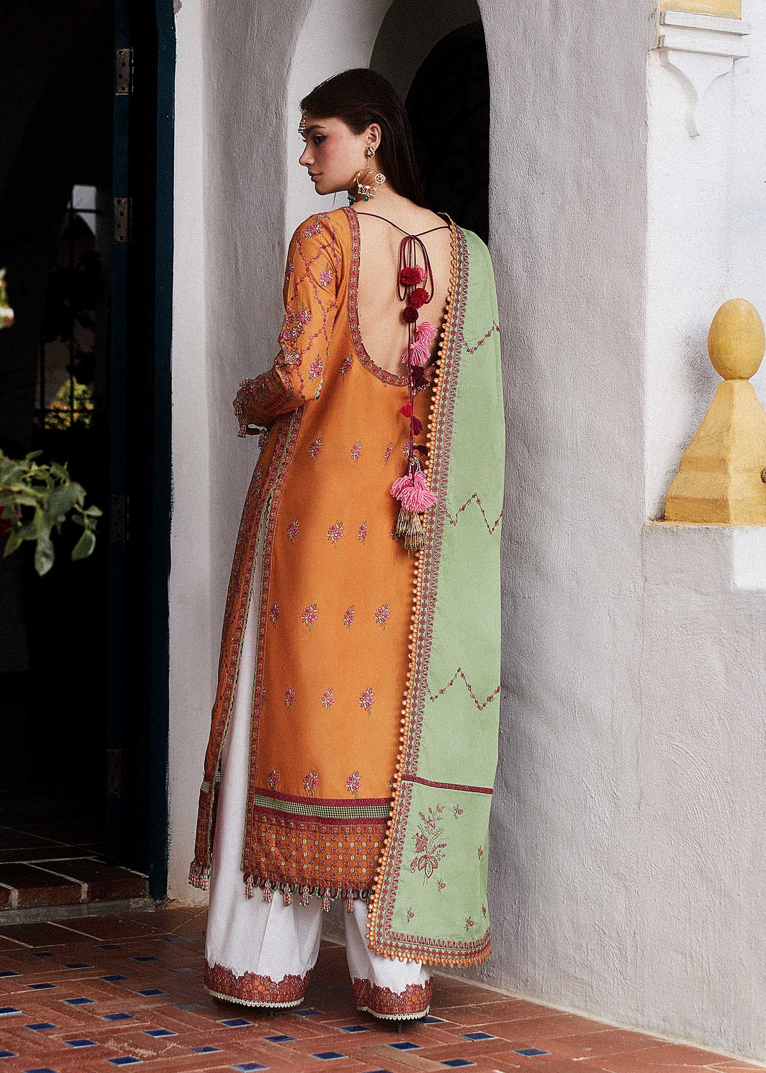 Hussain Rehar Eid Luxury Lawn SS/ 24 AMIRA D#459