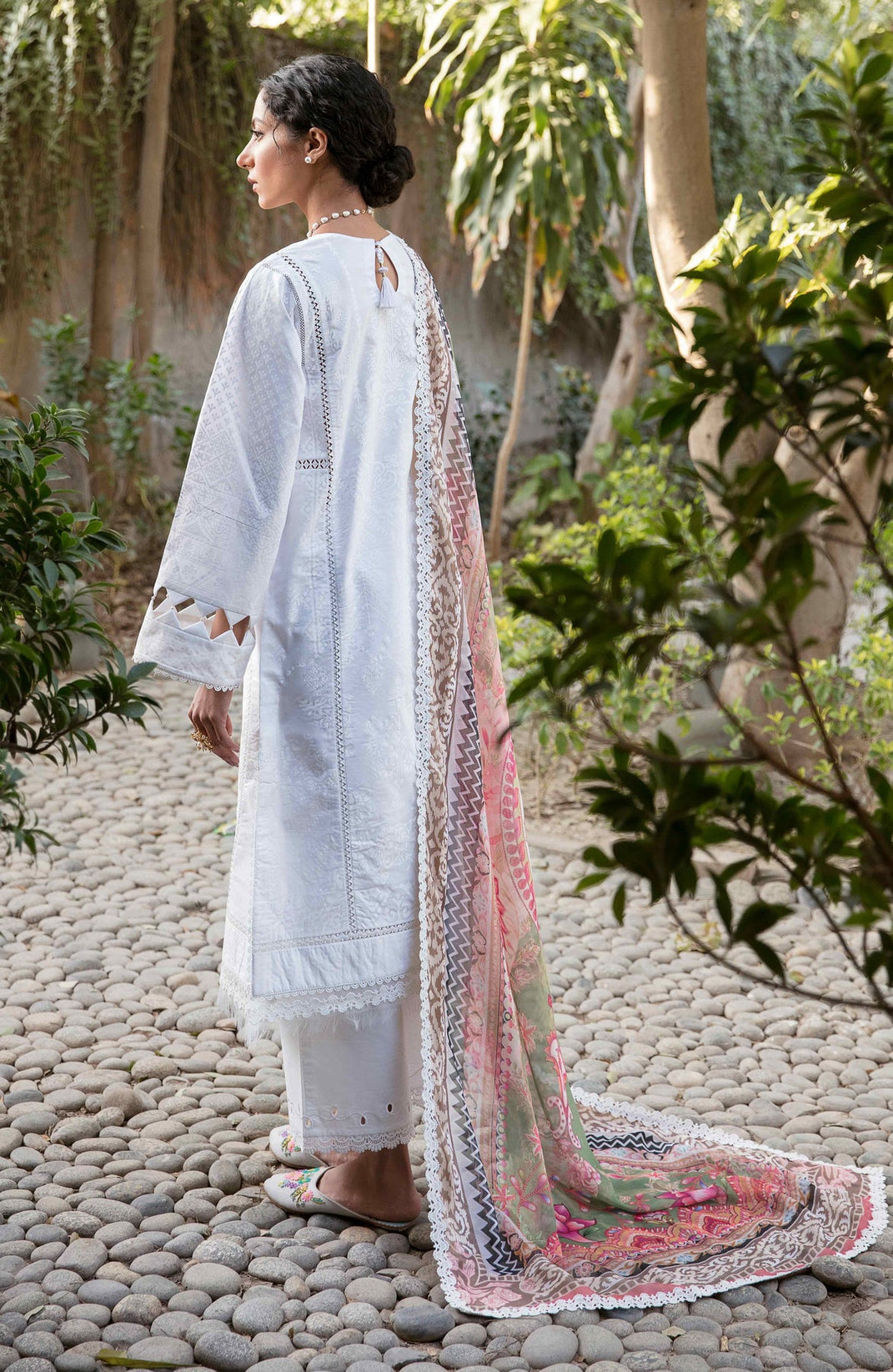 Seran Afsanah Lawn`23 D#13