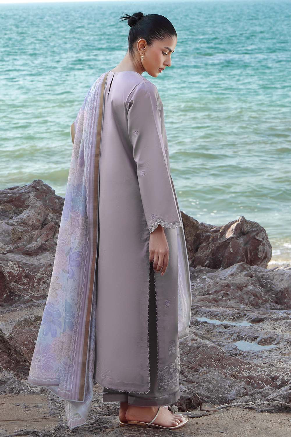 Seran Afsanah Lawn`25 (V#2) D#09