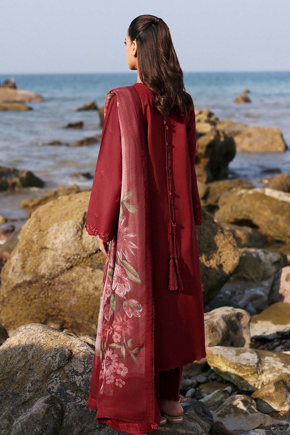 Seran Afsanah Lawn'25 (MEHRU)