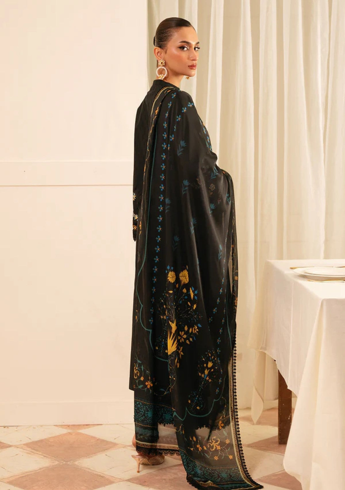 Sahar Jacquard Emb Lawn`25 FL#05