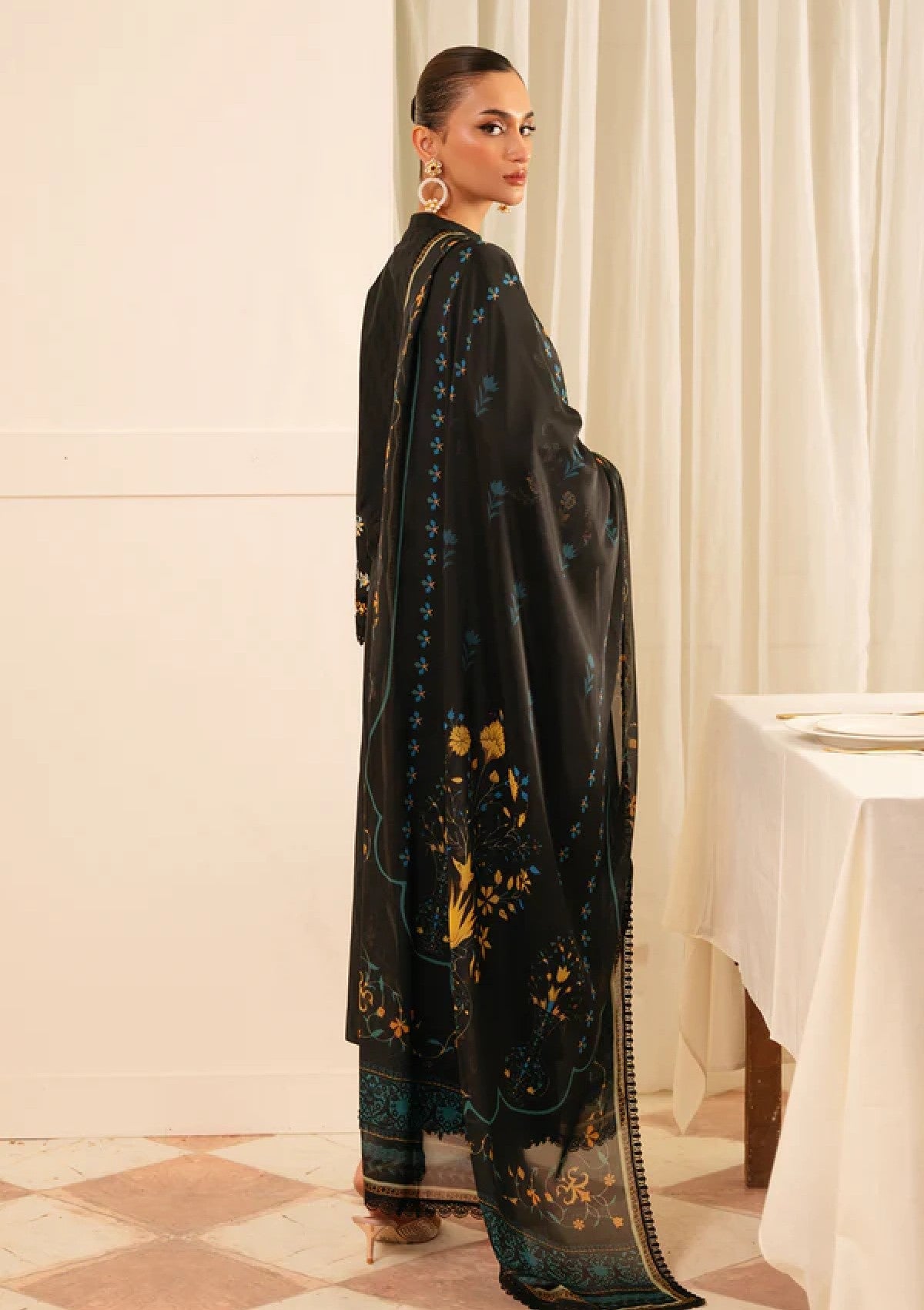 Sahar Jacquard Emb Lawn`25 FL#05