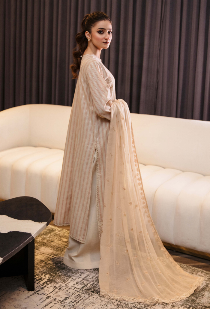 Humdum Vouge Emb Lawn'24 D#06